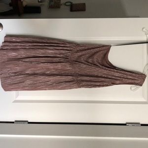 BCBG size M. I am 5’7, 135 lbs, 34b, size 6 pant.